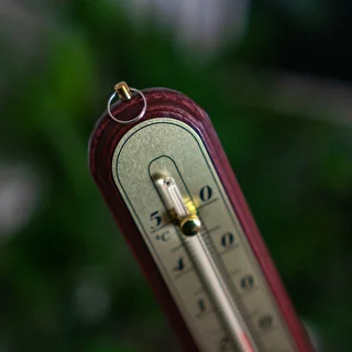 Raumthermometer mit goldener Skala (-10 °C bis +50 °C) 22 cm, Mix – photo 4