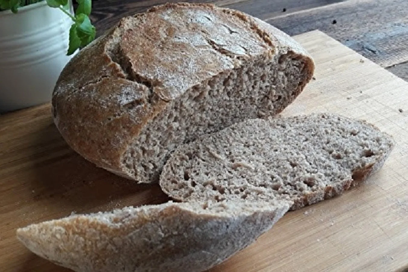Weizenbrot mit Vollkornmehl