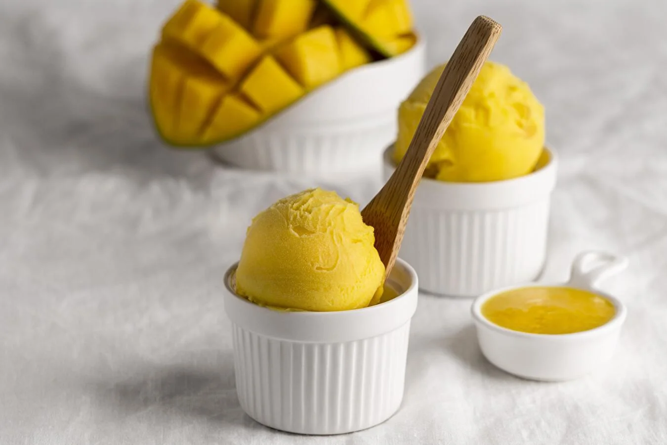 Erfrischendes Mango-Sorbet – natürlich, leicht und voller Geschmack!