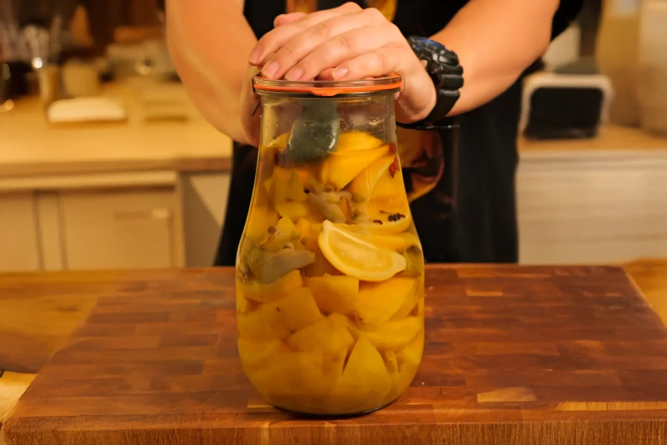 Fermentierte Zitronen – die s&uuml;&szlig;-s&auml;uerliche Aromabombe f&uuml;r Ihre K&uuml;che 🍋