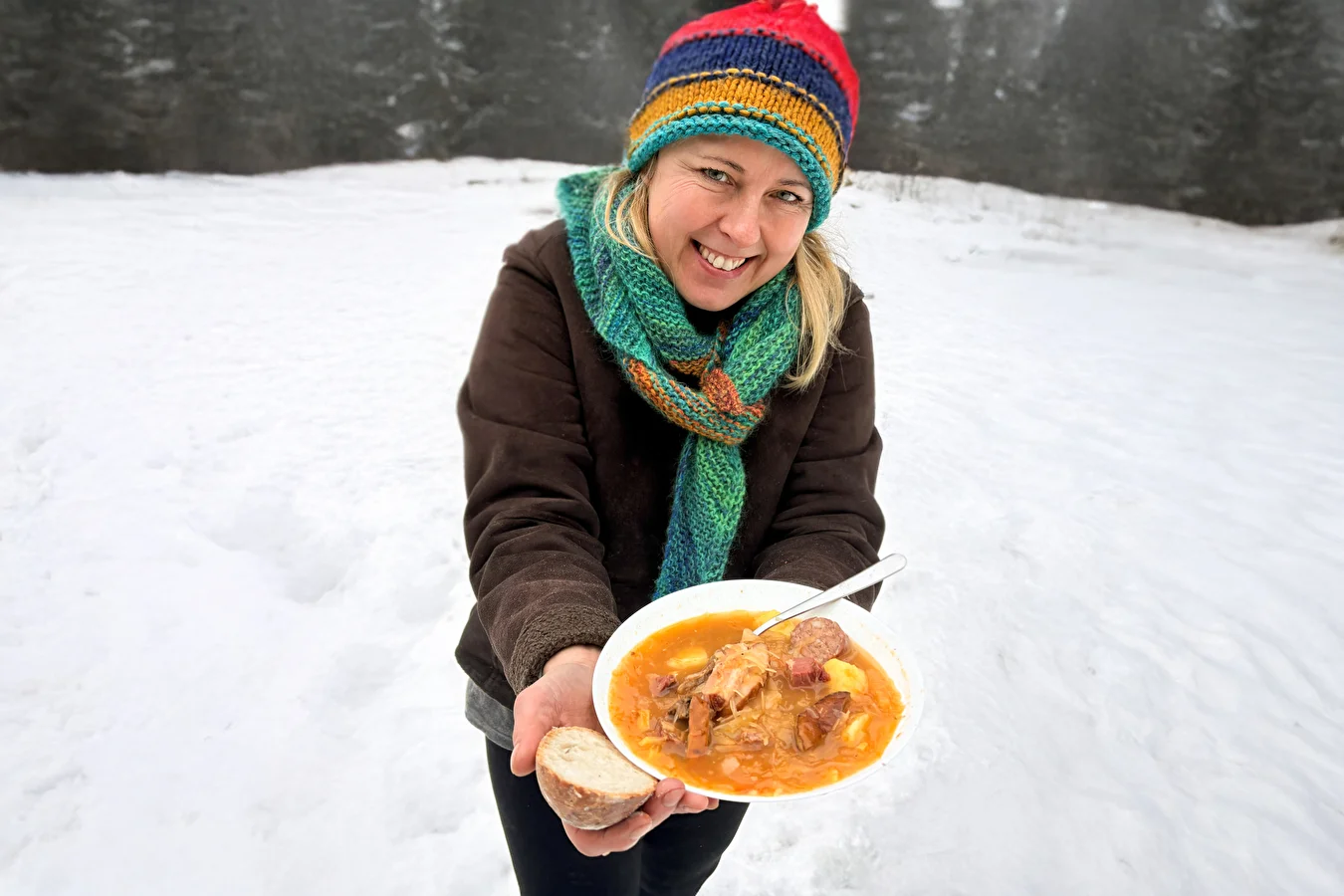 Rauchige Kwaśnica aus dem Kessel – aromatische Gaumenfreude vom Feuer