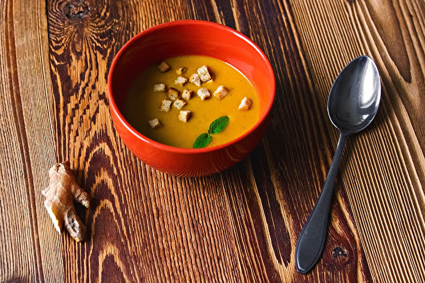 Wärmende Ingwersuppe