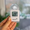 Elektronisches Thermometer (-20°C bis +50°C) - 4 ['Thermometer', ' Universalthermometer', ' elektronisches Thermometer', ' Fensterthermometer', ' Außenthermometer', ' Innenthermometer', ' Raumthermometer', ' Thermometer mit Saugnapf']