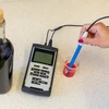 Messung des pH-Wertes  - 1 ['Weinprüfung', ' Weinbewertung', ' zu niedriger pH-Wert Wein', ' zu hoher pH-Wert Wein', ' Schwefelung des Weins', ' Stabilisierung des Weins', '']