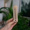 Raumthermometer mit Muster (-20°C bis +50°C) 15cm - 4 ['Universalthermometer', ' Innenthermometer aus Holz', ' Thermometer', ' Thermometer mit leserlicher Skala', ' Raumthermometer', ' Thermometer zum Aufhängen']
