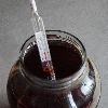 Vinometer (Saccharimeter) mit Thermometer im Plastikreagenzglas - 6 