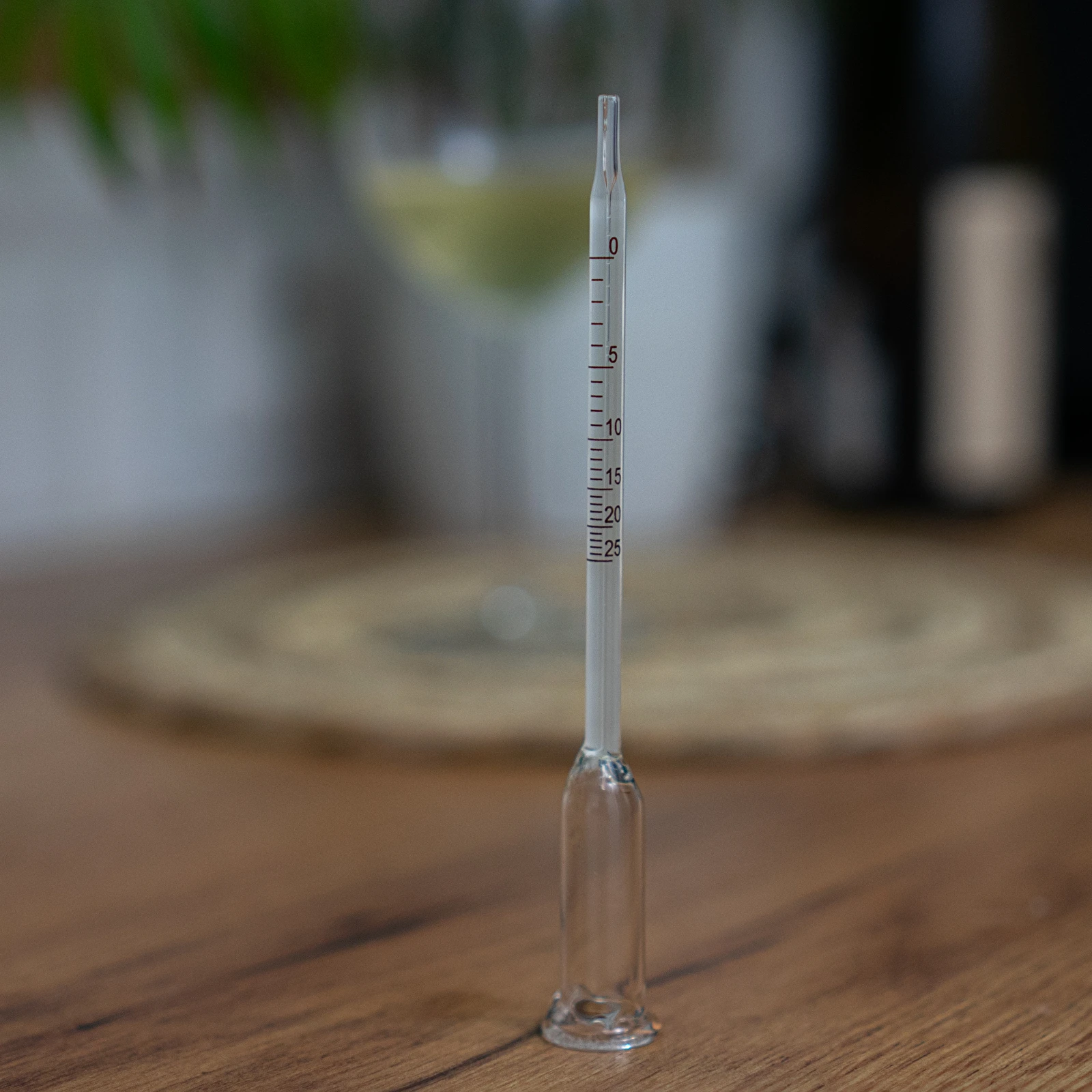 Alkoholgehalt im Wein messen – so geht es (nicht) 