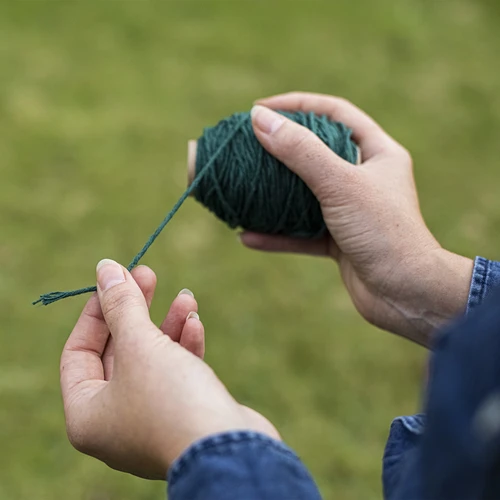 Baumwollschnur grün 55 m / 100 g - 6 ['Schnur aus Baumwolle', ' Baumwollschnur', ' Schnur für zarte Pflanzen', ' natürliche Schnur', ' Öko-Schnur', ' Schnur für Makramees', ' Bindeschnur', ' Schnur fürs Basteln', ' Schur fürs Aufspannen', ' grüne Schnur', ' Schnur grün']