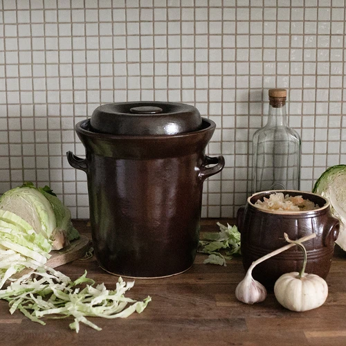 Steinzeuggefäß mit Wasserrille und Deckel 15 L - 2 ['Topf für Milchsäuregärung von Kraut', ' Topf für Milchsäuregärung von Gurken', ' Topf für Milchsäuregärung', ' Topf für Milchsäuregärung von Kraut mit Wassermantel', ' Topf für Milchsäuregärung von Kraut 50 l', ' Topf für Milchsäuregärung von Kraut mit Flansch 20 l', ' Tontopf für Milchsäuregärung', ' Bolesławiec Töpfe für Milchsäuregärung', ' Topf für Milchsäuregärung von Kraut Castorama', ' Tontopf für Milchsäuregärung von Kraut 10 l', ' rustikaler Topf']