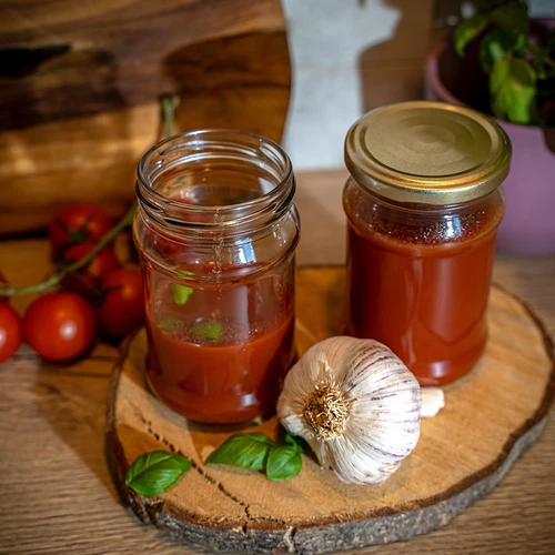 Twist-offs Glas 300 ml mit goldenem Schraubverschluss Durchmesser 66 - 6 Stück - 7 ['Einmachgläser', ' Marmeladengläser', ' Kompottgläser', ' Einmachgläser für Pilze', ' Einmachgläser für Gemüsesalat']